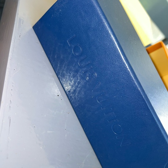 Louis Vuitton Men Z0350W Sunglasses - Picture 5 of 14